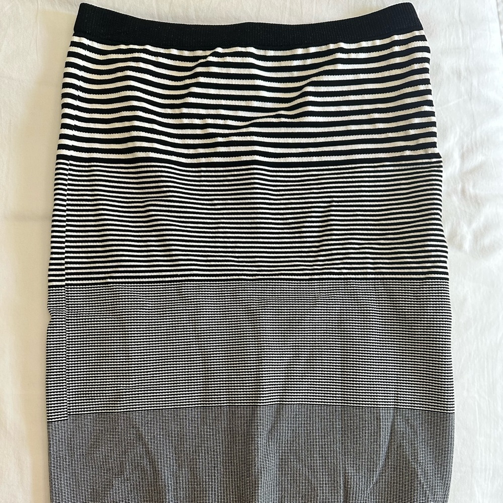 Bebe bandage skirt small new no tags